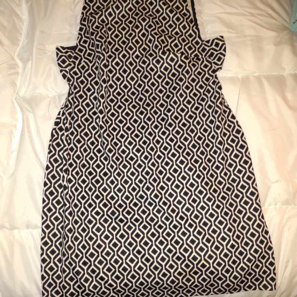 Black and white forever 21 Dress